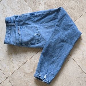 Joe's Jeans Ankle length w/ distressing